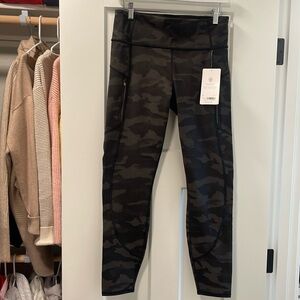 New Athleta Rainier Reflective Tight Camo Lux